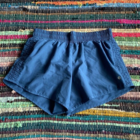 Xersion Pants - Xersion Blue Athletic Elastic Waist Shorts Size Small